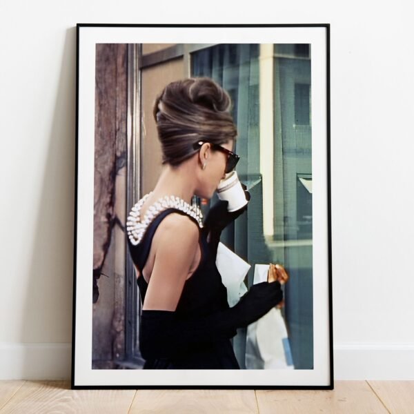 Audrey Hepburn, Breakfast at Tiffany's, Coffee - Image 3